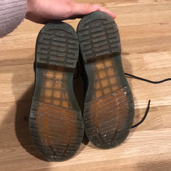 Dr. Marten classic combat boots. Worn twice - Picture 6 of 6